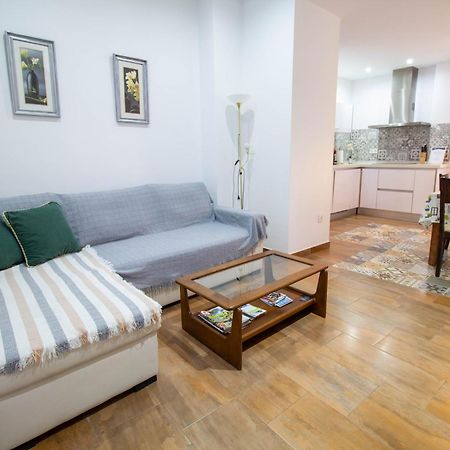 Rentitspain Confortable Apartamento Con Patio En Motril Exterior photo