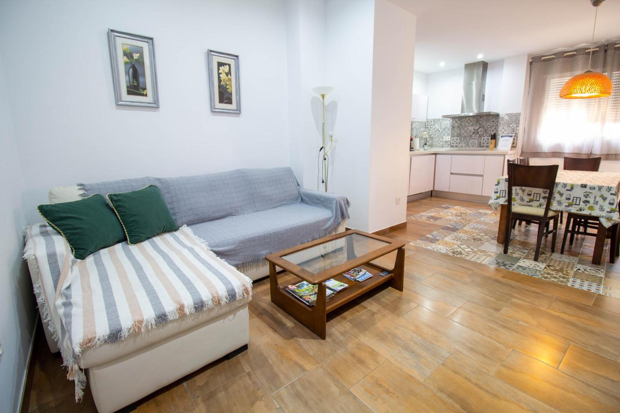 Rentitspain Confortable Apartamento Con Patio En Motril Exterior photo